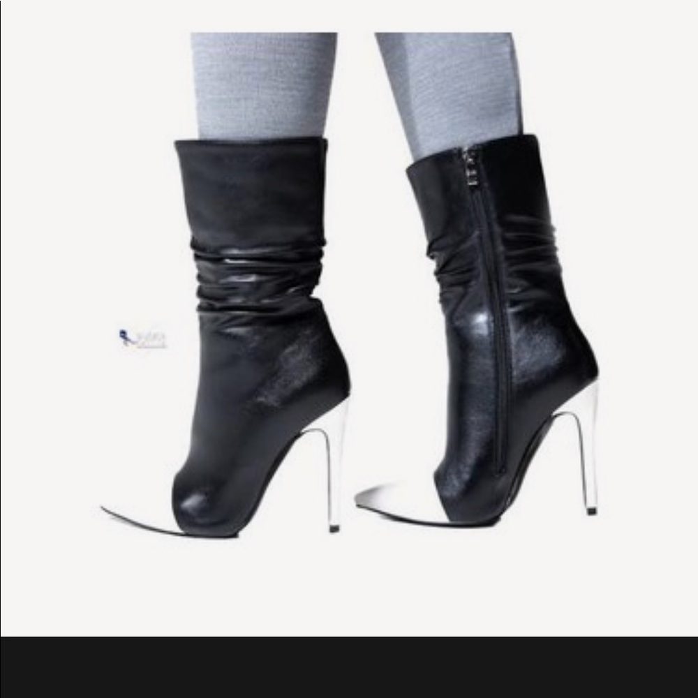 So Clutch Black and White Color block booties!
